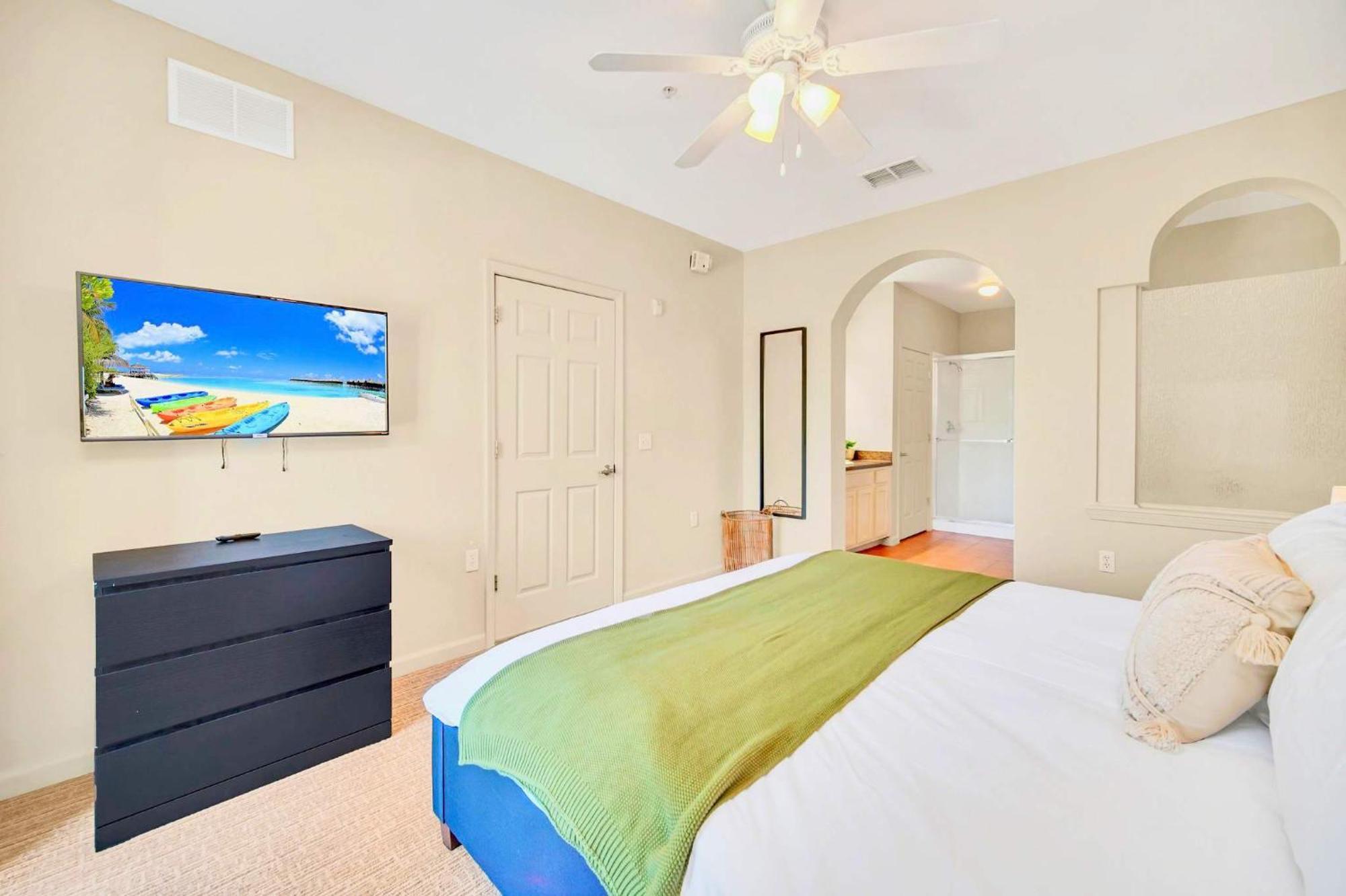 Stunning 2Br Condo With Hot Tub And Pool, Near Disney! Ορλάντο Εξωτερικό φωτογραφία