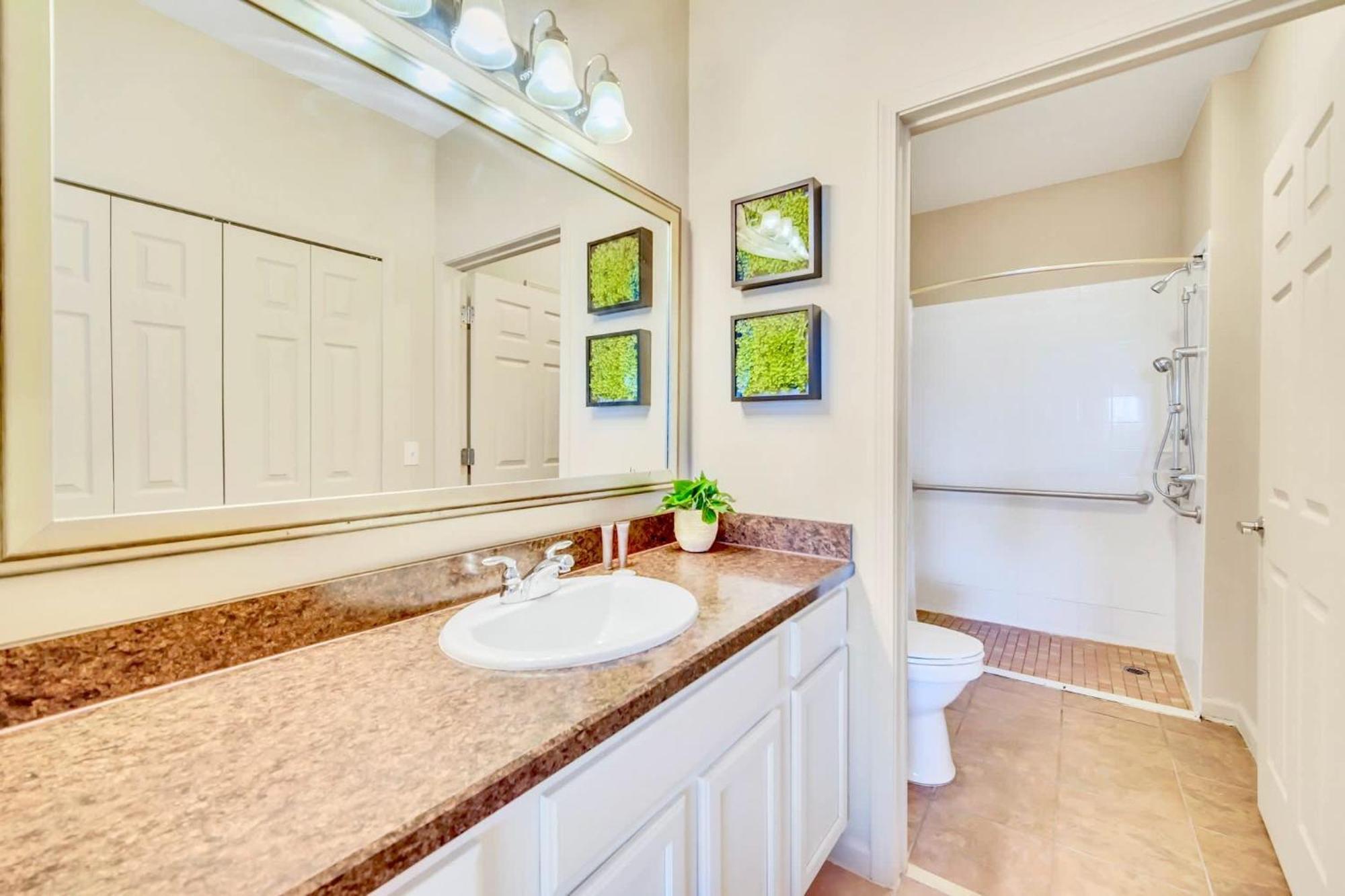 Stunning 2Br Condo With Hot Tub And Pool, Near Disney! Ορλάντο Εξωτερικό φωτογραφία